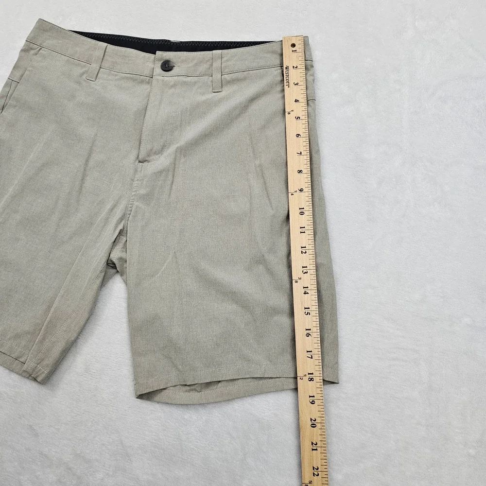 Vuori Hybrid Shorts Mens 32 Khaki Tan Aim Stretch Boardshorts Chino Surf Outdoor